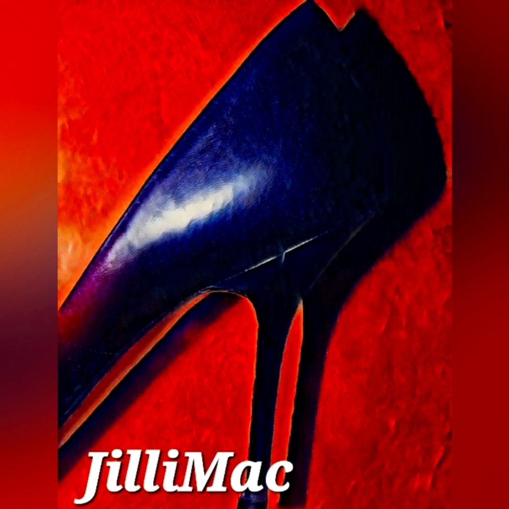 Meet your Posher, JilliMac1